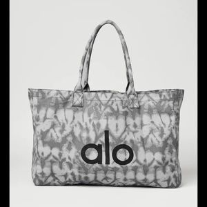 Alo Yoga Shopper Tote Tiedye